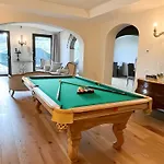 Villa - Mia *